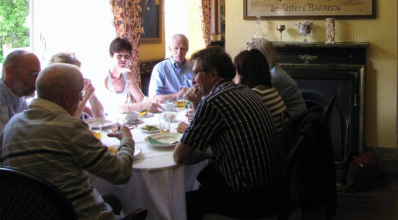 SAMEN TAFELEN.JPG